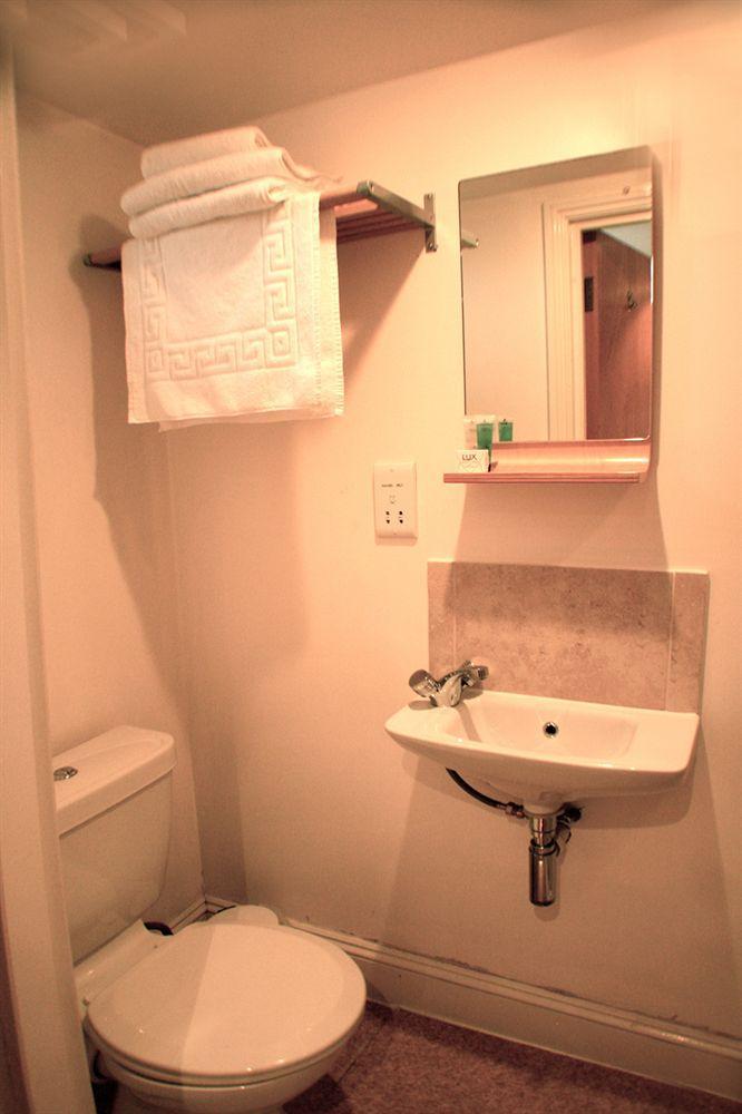 The Kelvin Guest House Brighton Bagian luar foto