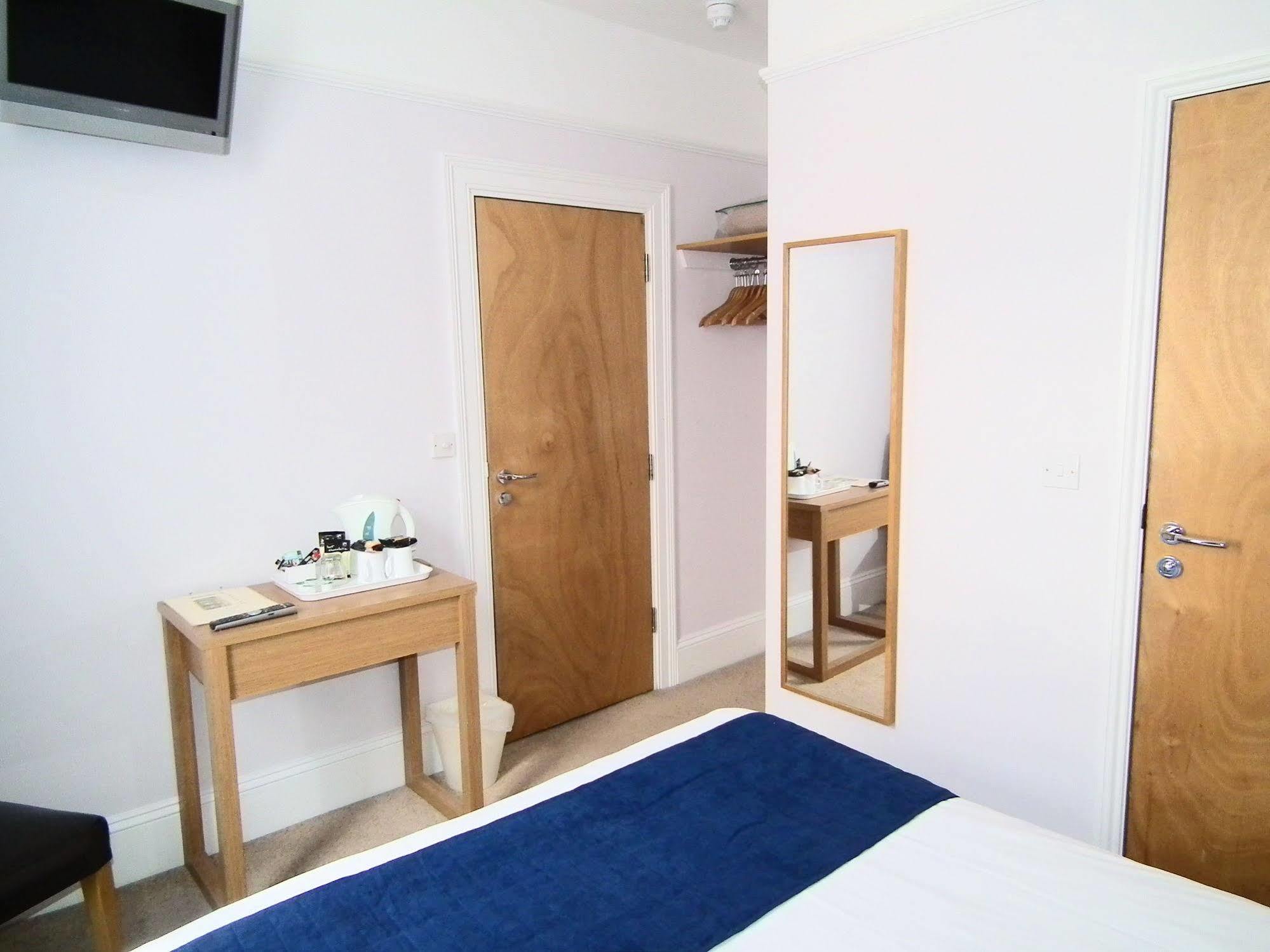 The Kelvin Guest House Brighton Bagian luar foto